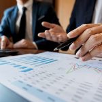 短線與波段操作：不同技術分析策略比較